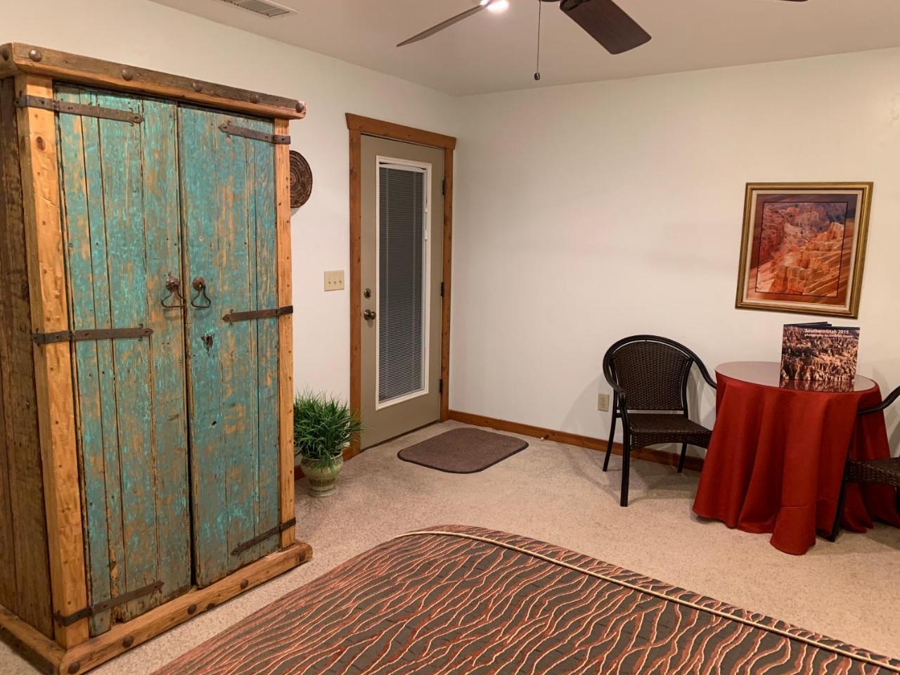 אסקלנטה Slot Canyons Inn Bed & Breakfast מראה חיצוני תמונה