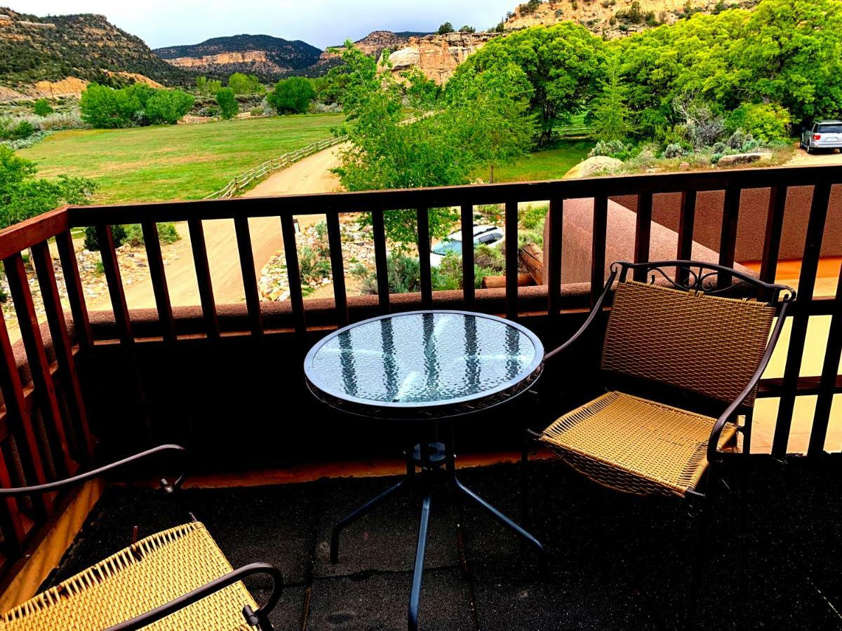 אסקלנטה Slot Canyons Inn Bed & Breakfast מראה חיצוני תמונה