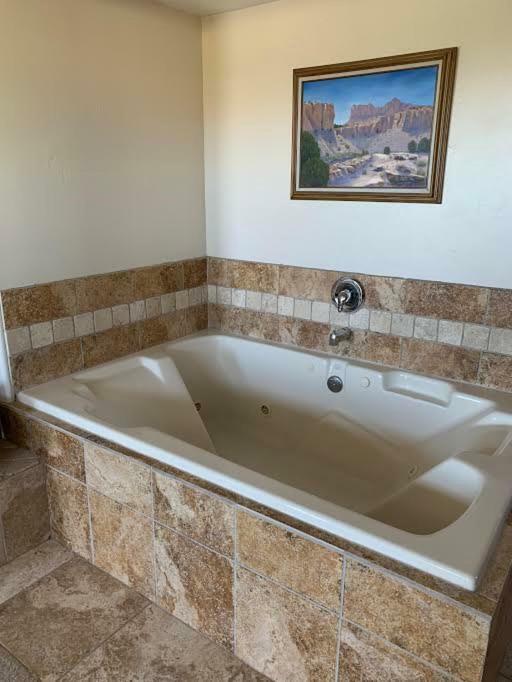 אסקלנטה Slot Canyons Inn Bed & Breakfast מראה חיצוני תמונה